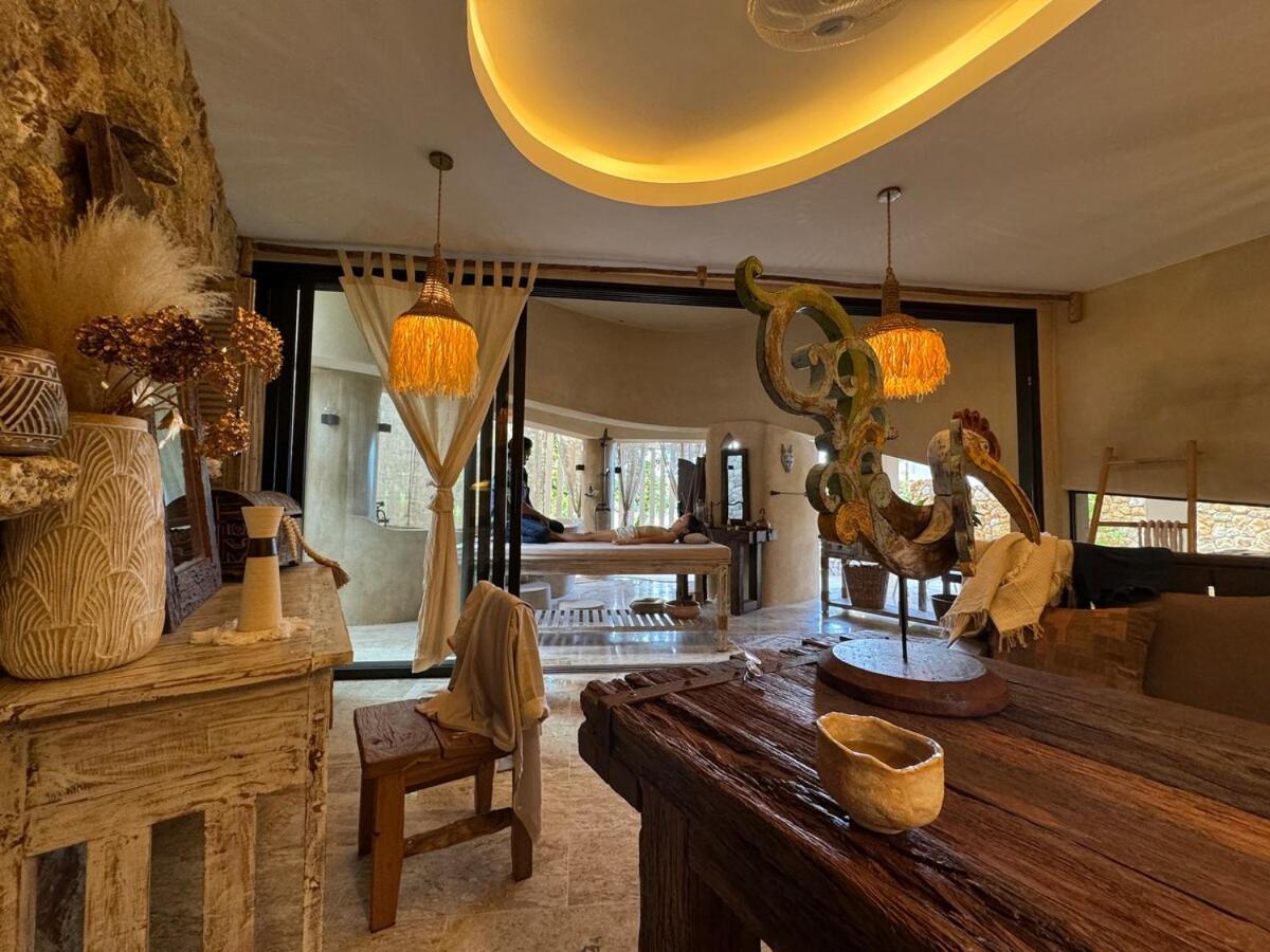 Villa Avocado *