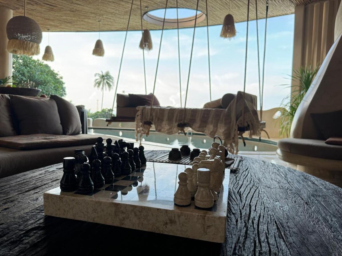 Villa Avocado *